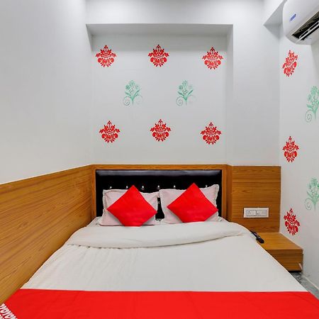 Hotel O Green City Surat Exterior foto