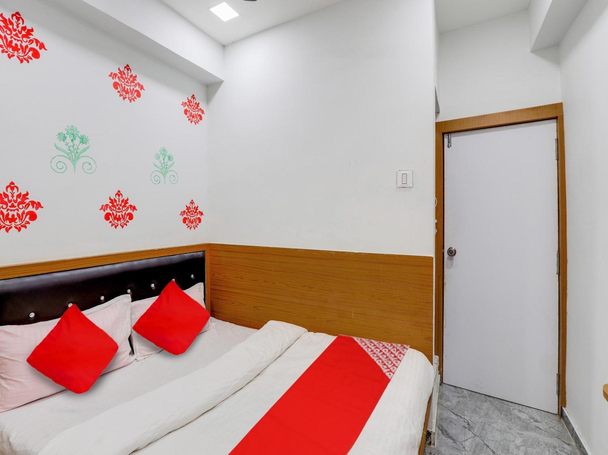 Hotel O Green City Surat Exterior foto